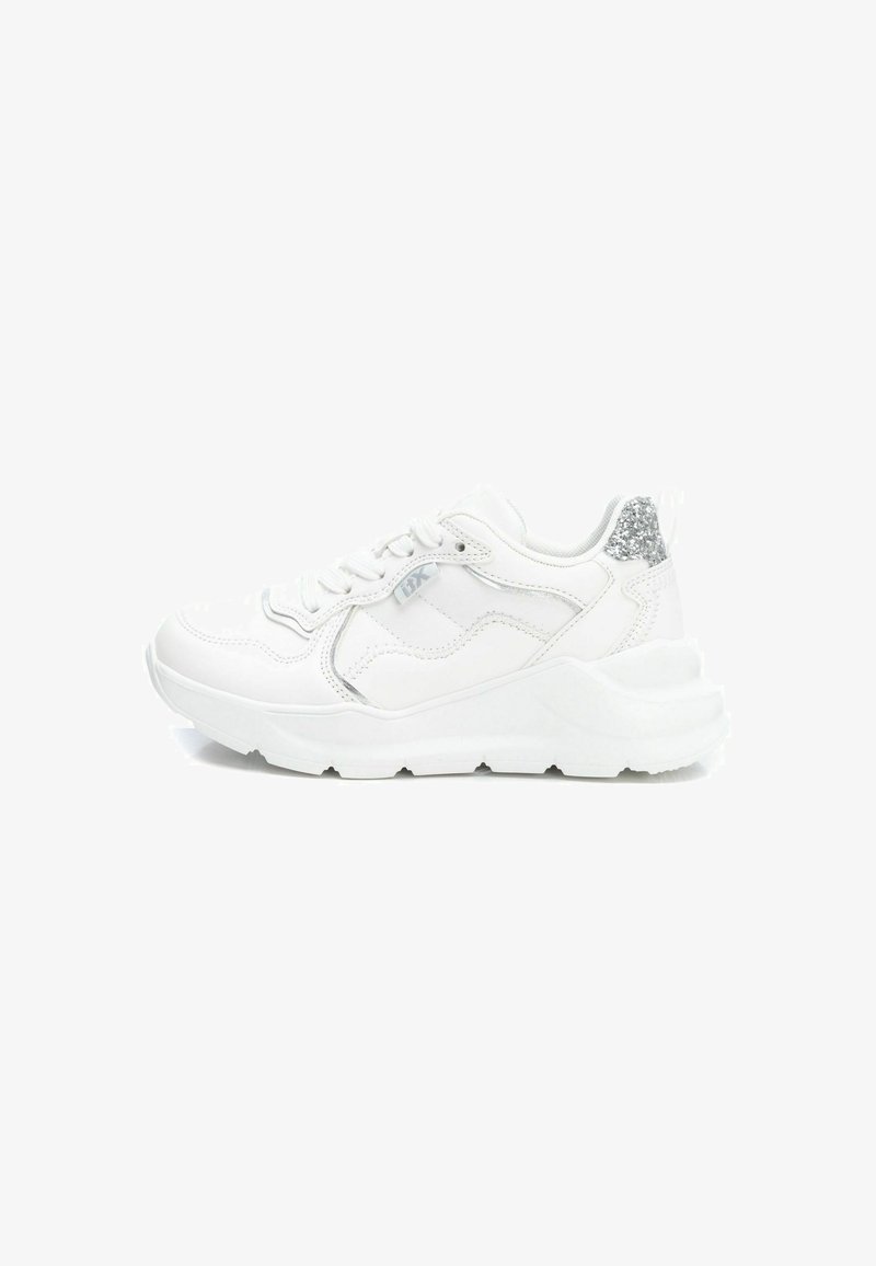 XTI Zapatillas - white