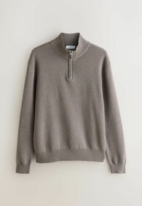 Pulover gri tricotat cu guler înalt cu nervuri, fermoar de tip quarter zip și manșete și tiv cu nervuri. Textură moale, croială relaxată, potrivit pentru suprapunere.