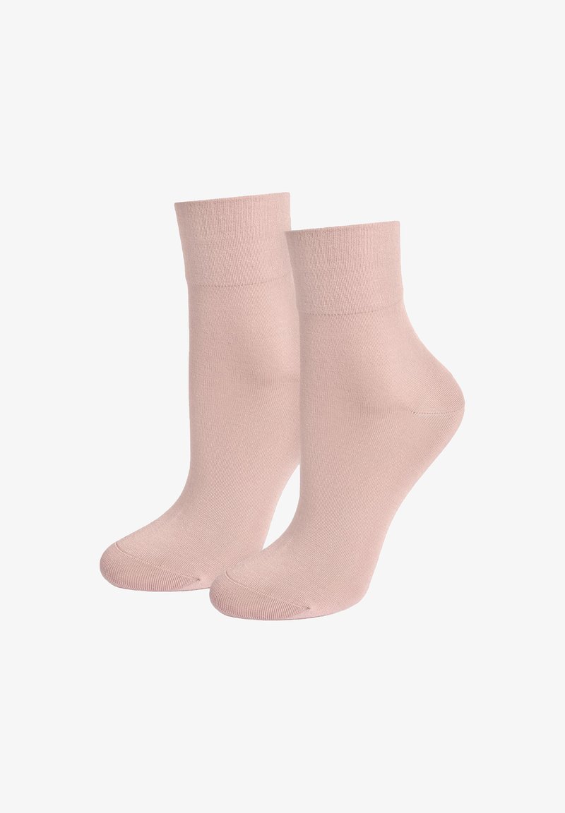 Jasnoróżowe skarpetki do kostek, mieszanka bawełny, ściągacz w prążki, gładka faktura, zaokrąglony czubek, delikatny stretch dla komfortu, odpowiednie do noszenia na co dzień.