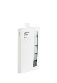 Balenie piatich dámskych nohavičiek v brazílskom štýle z bavlnenej zmesi v rôznych odtieňoch šedej, viditeľné cez okienko na bielom balení.