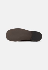 MAX&Co. UMA - Pantofi slip-on - cioccolato