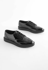Next FOREVER COMFORT BROGUE CHUNKY WIDE FIT - Cipele s vezicama - black patent