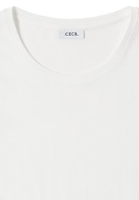 Witte katoenen T-shirt met een ronde hals, met een gladde textuur en een label met de tekst "CECIL" dichtbij de halslijn.