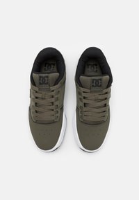 DC Shoes CENTRAL - Sapatilhas - olive night
