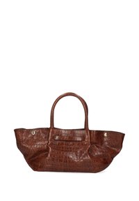 Borsa tote in pelle con effetto coccodrillo marrone, dotata di due manici e un piccolo bottone a pressione. Presenta un design ampio e aperto con una superficie testurizzata.