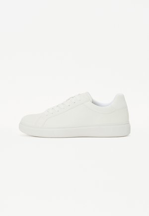 CLUB MEMBER PILLOW WALK - Trainers - white