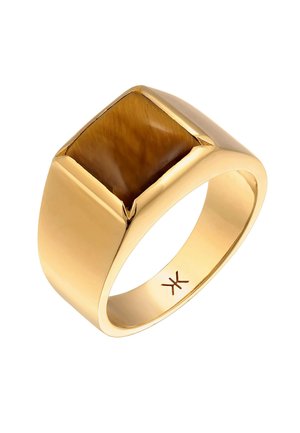 Guld-tonet ring med en stor, firkantet, brun sten på toppen med en glat overflade. Ringen har en poleret overflade og subtile indgraveringer indeni.