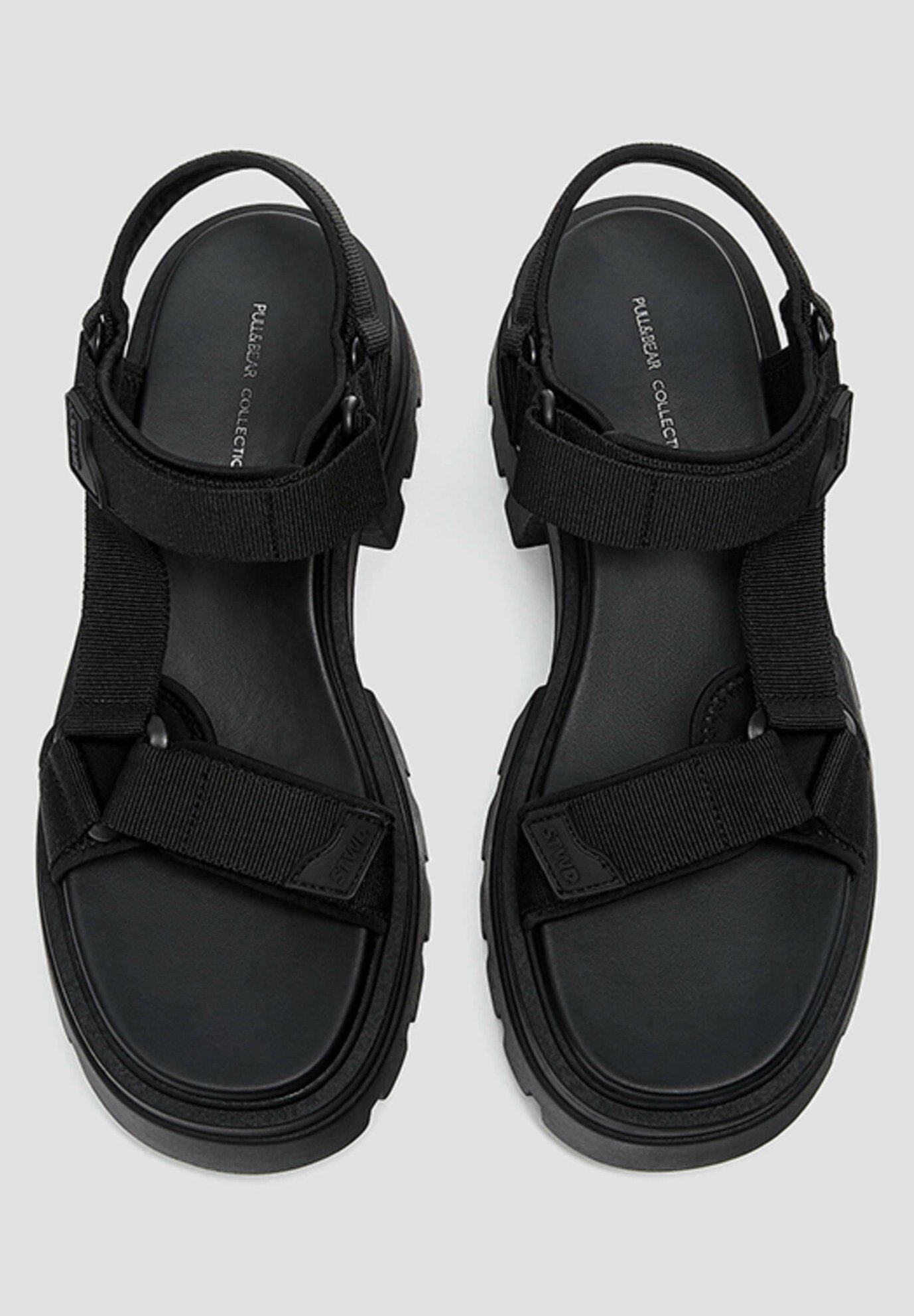 sandals pull and bear