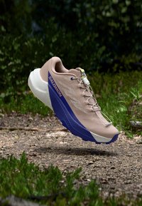 Ikke valgt, shadow gray/deep blue/butterfly