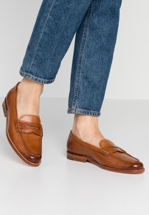 Melvin & Hamilton Slip-ons - tan