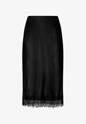 Schwarzer Bleistiftrock aus glattem Stoff, mit einem dekorativen Spitzenabschluss am Saum für zusätzliche Textur und Details.