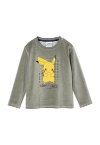 Grünes Langarmshirt aus weichem Material mit einem gelben Pikachu-Graphic und dem Text "GAME FACE", rundem Ausschnitt und lässiger Passform.