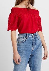 ONLY Petite Blus - red