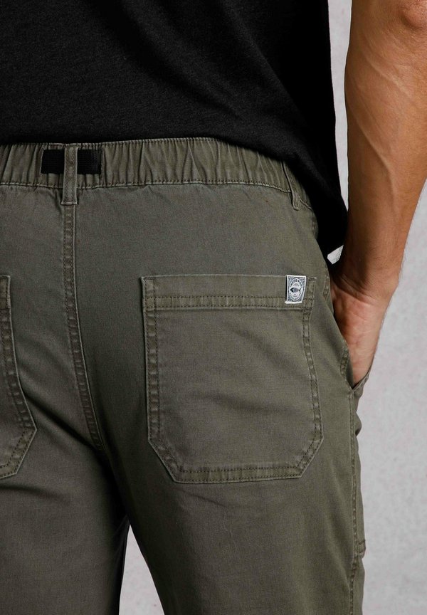 WARKWORTH RELAXED CASUAL  - Trousers3