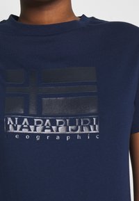 Napapijri Camiseta estampada - blue
