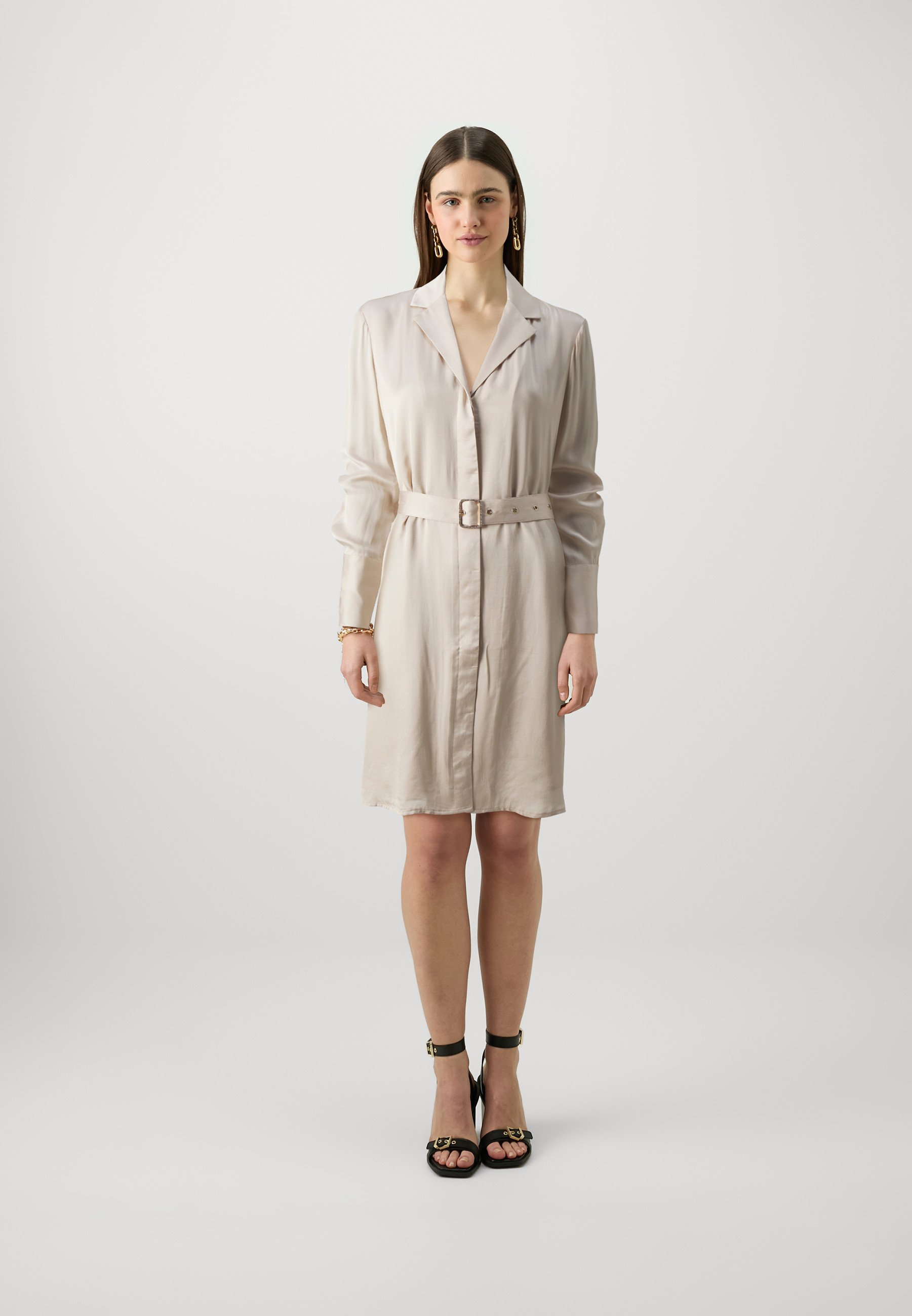 Robe en tulle multicolore à paillettes, couleur beige