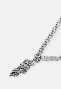 Ed Hardy DEATH BEFORE DISHONOR DAGGER PENDANT NECKLACE UNISEX - Necklace - silver-coloured