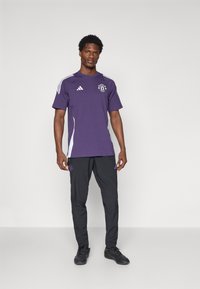 adidas Performance MANCHESTER UNITED VISTECH - Fanartikel - black/purple rush