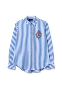 Camicia a maniche lunghe blu e bianca a righe verticali con bottoni davanti e un colorato cuore ricamato con un occhio sul lato sinistro del petto.