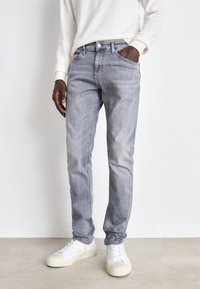 Tommy Jeans - SCANTON SLIM - Kavbojke slim fit - grey Miniaturna slika 1