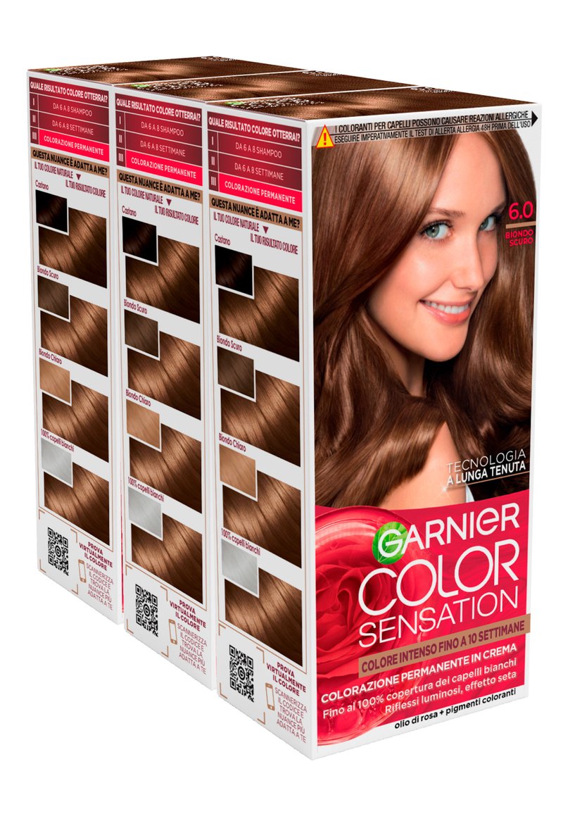 Le scatole di colorazione per capelli Garnier Color Sensation presentano un modello con capelli castani, tre campioni di colore e un packaging vivace con accenti rossi e codici QR.