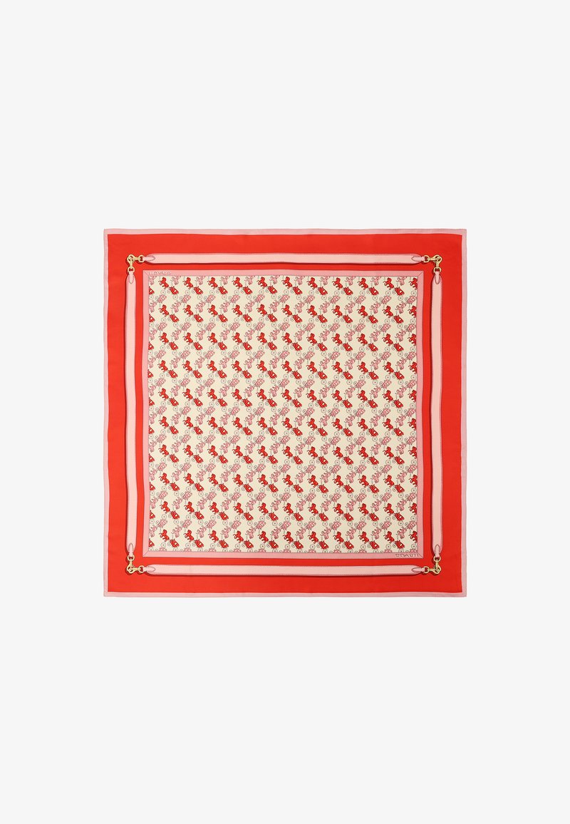 Foulard carré en soie avec des bordures rouges et roses, arborant un motif répétitif de cheval et calèche rouges sur un fond crème.