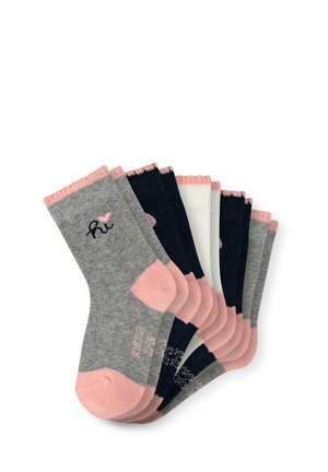 Stapel von sechs Knöchelstrümpfen in Grau, Marineblau und Weiß mit pinken Fersen, Zehen und Bündchen, die kleine Herz- und "hi"-Muster zeigen.