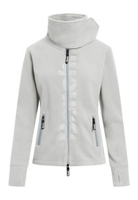 Hellgraue Fleecejacke mit hohem Kragen, vorderem Reißverschluss und zwei seitlichen Taschen, mit einem strukturierten Markenlogo in der Mitte.