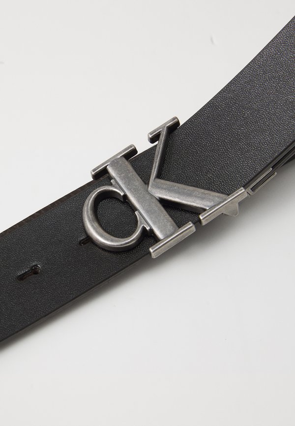 MONOGRAM PLAQUE - Belt2