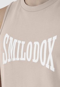 Smilodox Toppi - hellbraun