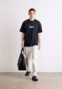 Barbour International FORMULA - T-shirt estampada - black