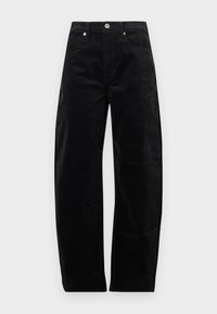 Μαύρο παντελόνι από κορδούρα με ίσια γραμμή, κλείσιμο με μπροστινό κουμπί και φερμουάρ, μπροστινές και πίσω τσέπες, απεικονίζεται σε μονόχρωμο φόντο.