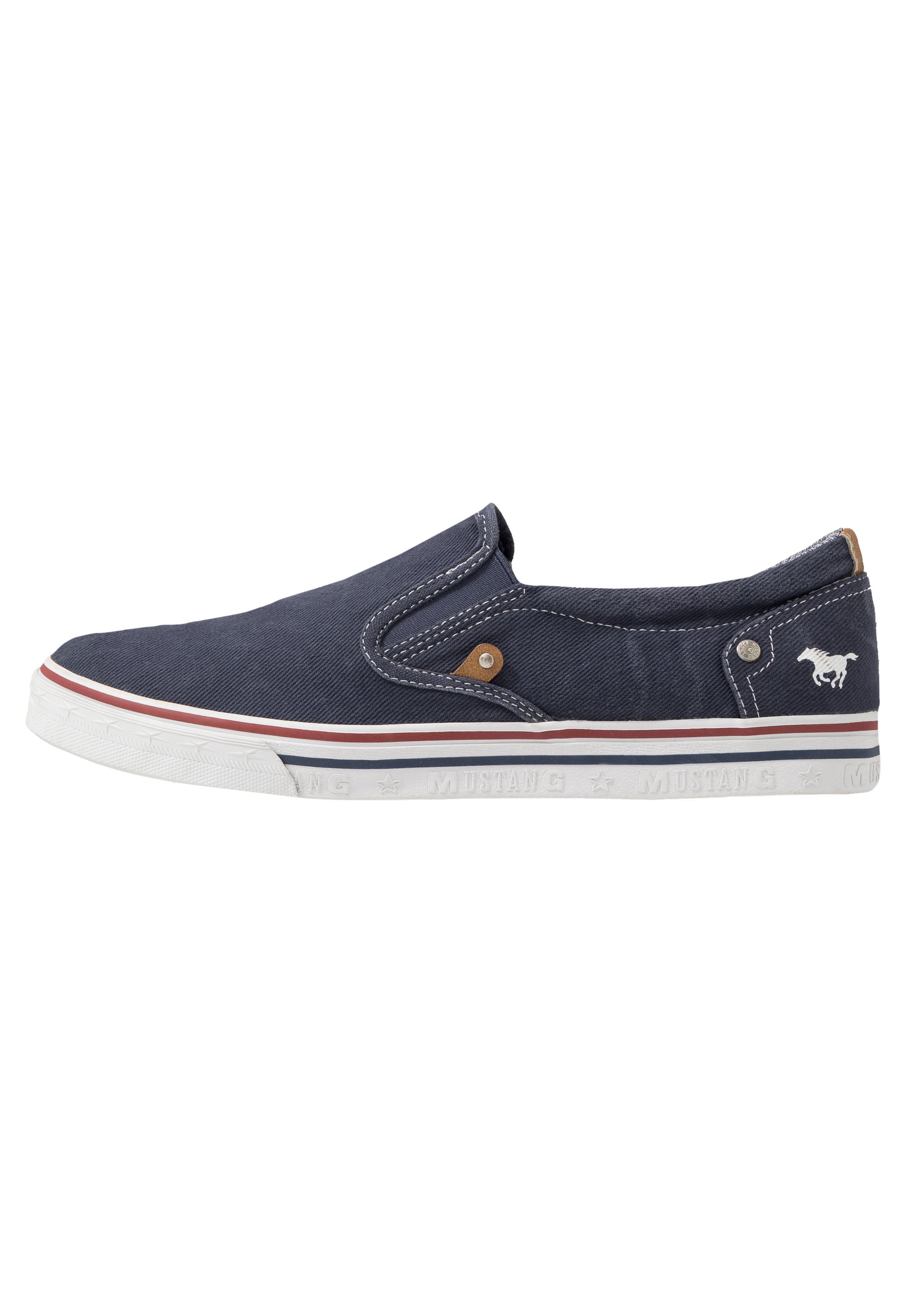 Mustang Slippers dunkelblau Zalando.no Mustang Joggesko dunkelblau Zalando.no