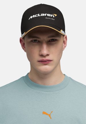 Puma, MCLAREN RACING LIFESTYLE TRUCKER CAP UNISEX - Gorra - black