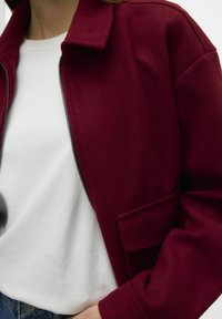 Vero Moda FORTUNE - Suvejakk - cabernet