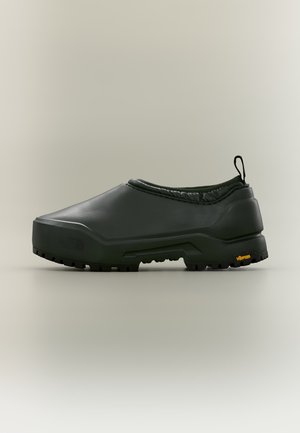 The North Face, BASE CAMP WP UNISEX - Домашни пантофи - bottle green/tnf black