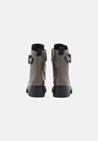 Paul Green Puszābaki ar platformu - schlamm