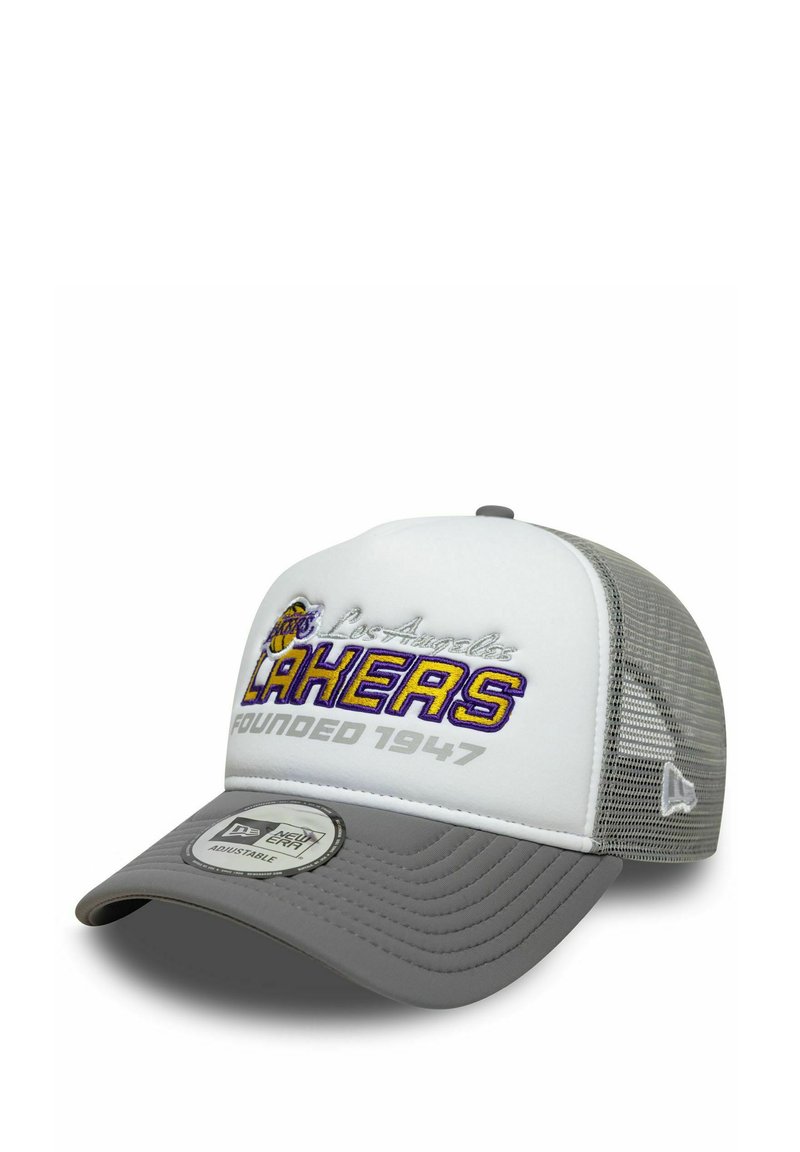 Graue und weiße Baseballmütze mit Netzrücken, mit gesticktem "Los Angeles Lakers"-Text in Lila und Gelb sowie "Gegründet 1947." Verstellbare Passform.