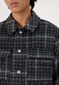 Jack & Jones Tunn jacka - black