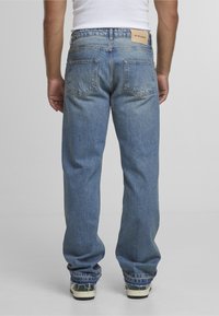 Niewybrane, vintage blue