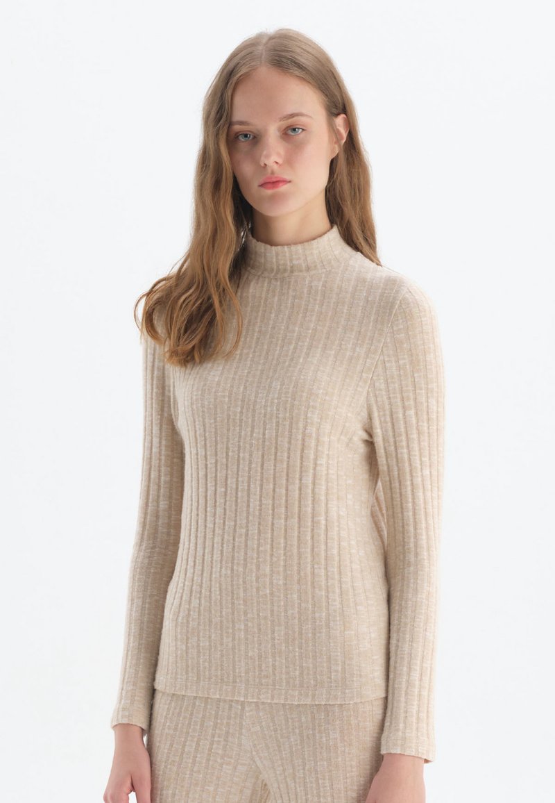 DAGI HIGH COLLAR Jumper beige Zalando.ie