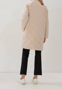 someday. Vinterkappa /-rock - beige