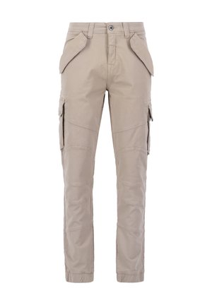 Pantalones cargo beige hechos de material duradero, con múltiples bolsillos laterales, diseño de pierna recta y acentos de costura visibles.