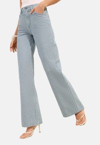 Niewybrane, mid blue stripe