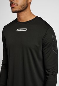Hummel TIHALT - T-shirt de sport - black