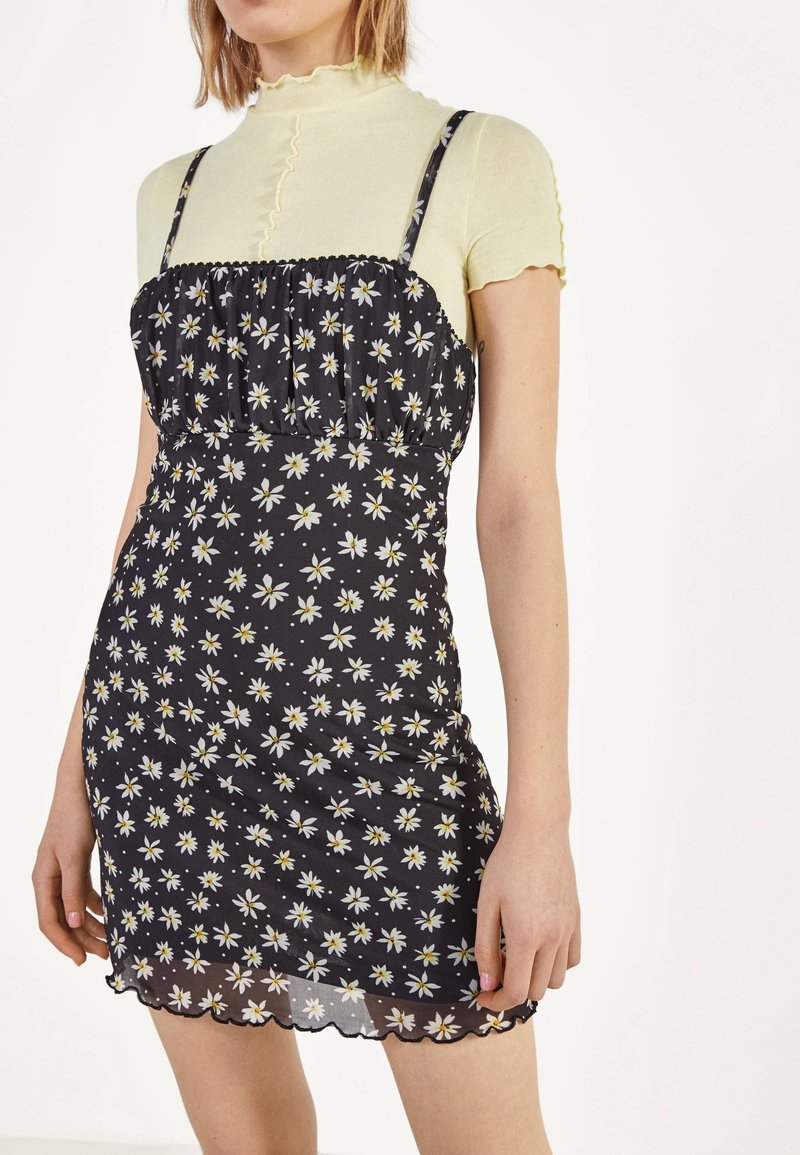 Bershka Vestido informal black/negro (Segunda mano)