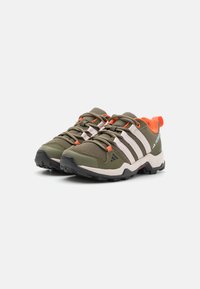 adidas Performance AX2R HIKING SHOES - Pārgājienu apavi - amber tint/putty mauve/impact orange
