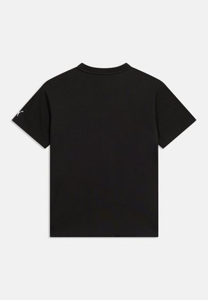 Puma, BASKETBALL FLAGRANT FOUL RELAXED PLAYER TEE B - Camiseta estampada - black