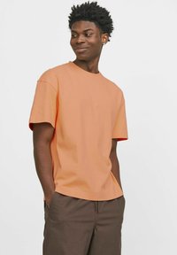 Jack & Jones - EINFARBIGES KURZARM DROPPED SHOULDER - Osnovna majica kratkih rukava - apricot ice Minijatura 1