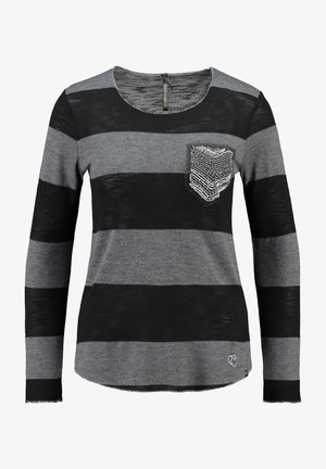 Maglia a maniche lunghe con strisce orizzontali nere e grigie, scollo rotondo e tasca testurizzata con dettagli metallici.